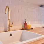 Entire Flat Great View Alcantara * Lisbona