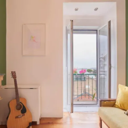 Daire Entire Flat Great View Alcantara *