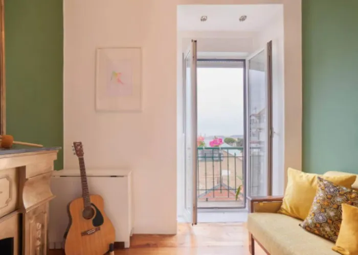 Daire Entire Flat Great View Alcantara *