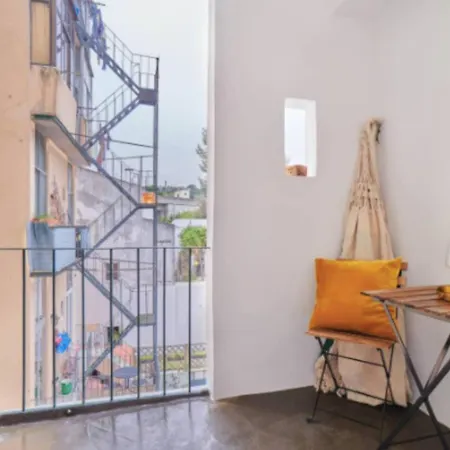 Entire Flat Great View Alcantara * Лиссабон