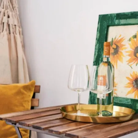 Апартаменты Entire Flat Great View Alcantara Лиссабон