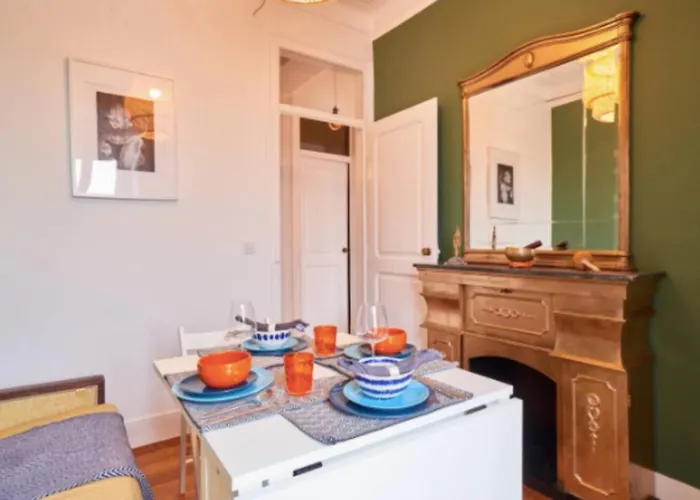 Entire Flat Great View Alcântara *